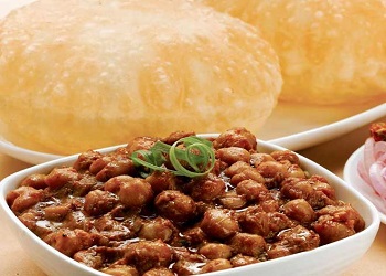 CHOLE BHATURE